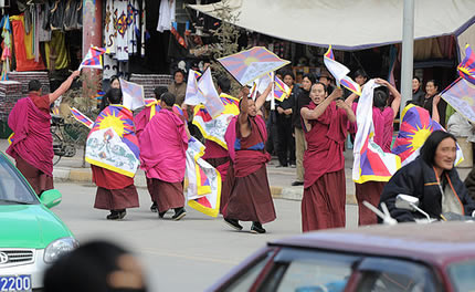 Monjes protestan en Lhasa