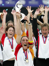 Alemania celebra el título en 2003