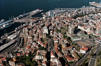 Vista aérea del centro de Vigo (España)