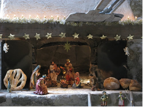 Pesebre con los '4 mendigos'