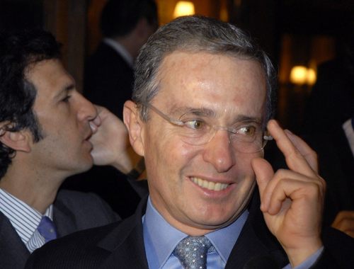 Álvaro Uribe Vélez Álvaro Uribe Vélez
