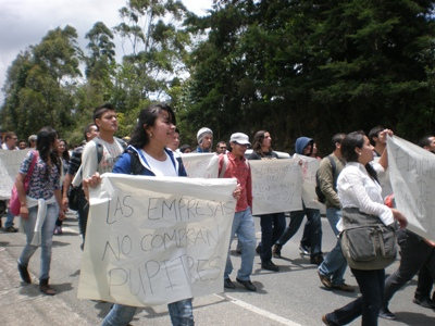 Marcha del 7 de abril de 2011 en la U de A seccional oriente. Foto: Erica Ramírez