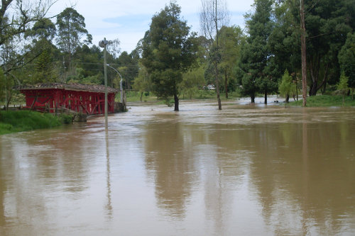 Puente Mejía