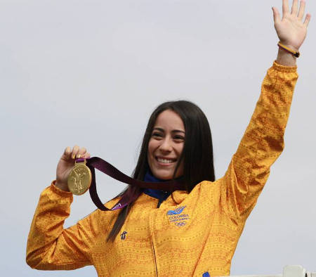 Mariana Pajón en el podio de Londres 2012